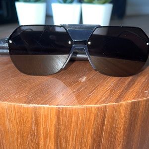 Bottega Veneta Black Aviator sunglasses